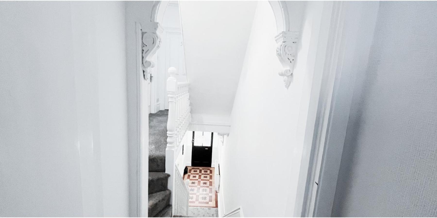 Single Room In Modern House Near 诺丁汉 外观 照片