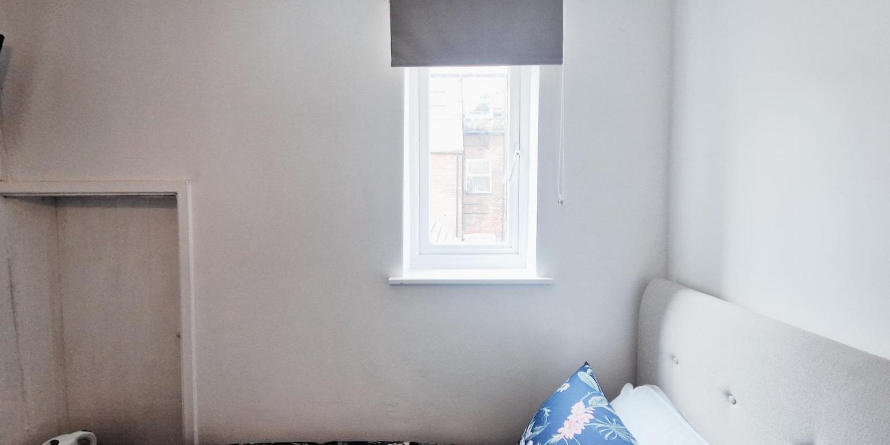 Single Room In Modern House Near 诺丁汉 外观 照片